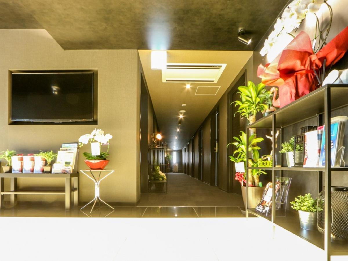 Hotel Livemax Tokyo Shiomi Ekimae Buitenkant foto